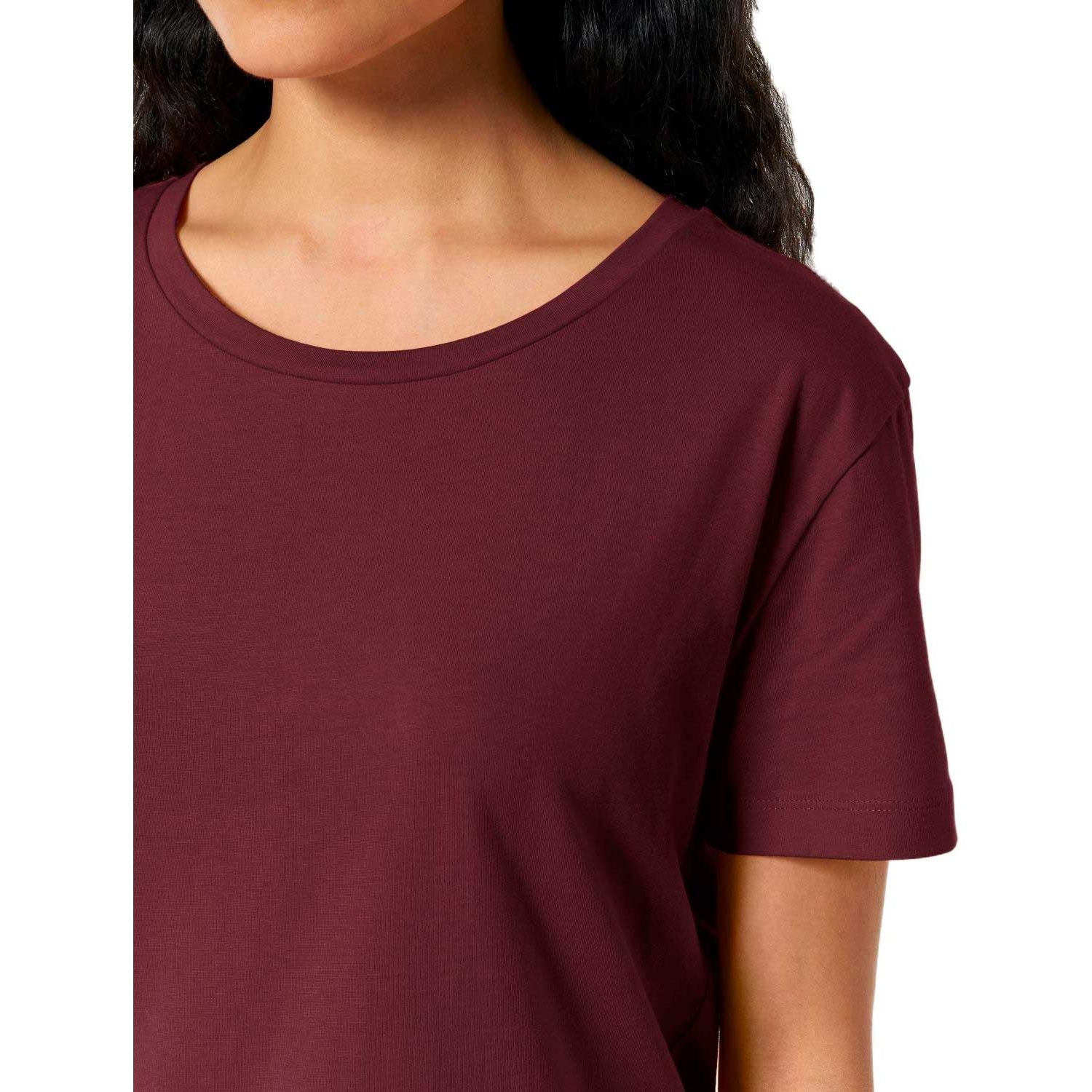 damen-iconic-t-shirt-bio-baumwolle-midlight-burgundy-02