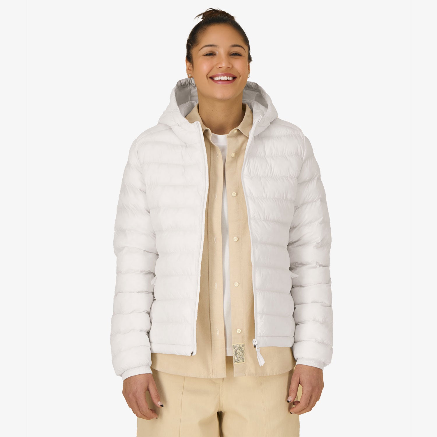 Wattierte Damen-Jacke mit Kaptze– leicht, stylisch & nachhaltig
