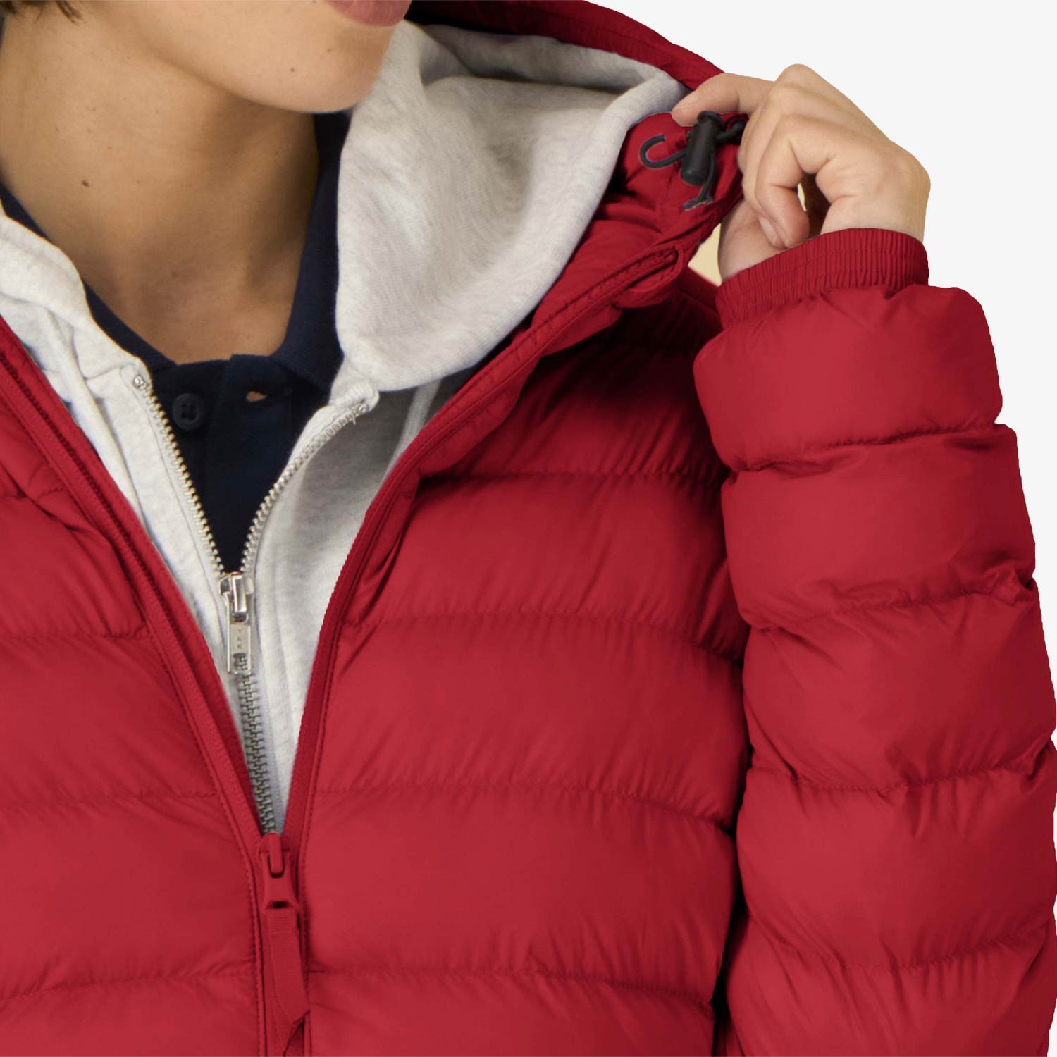 Wattierte Damen-Jacke mit Kaptze– leicht, stylisch & nachhaltig