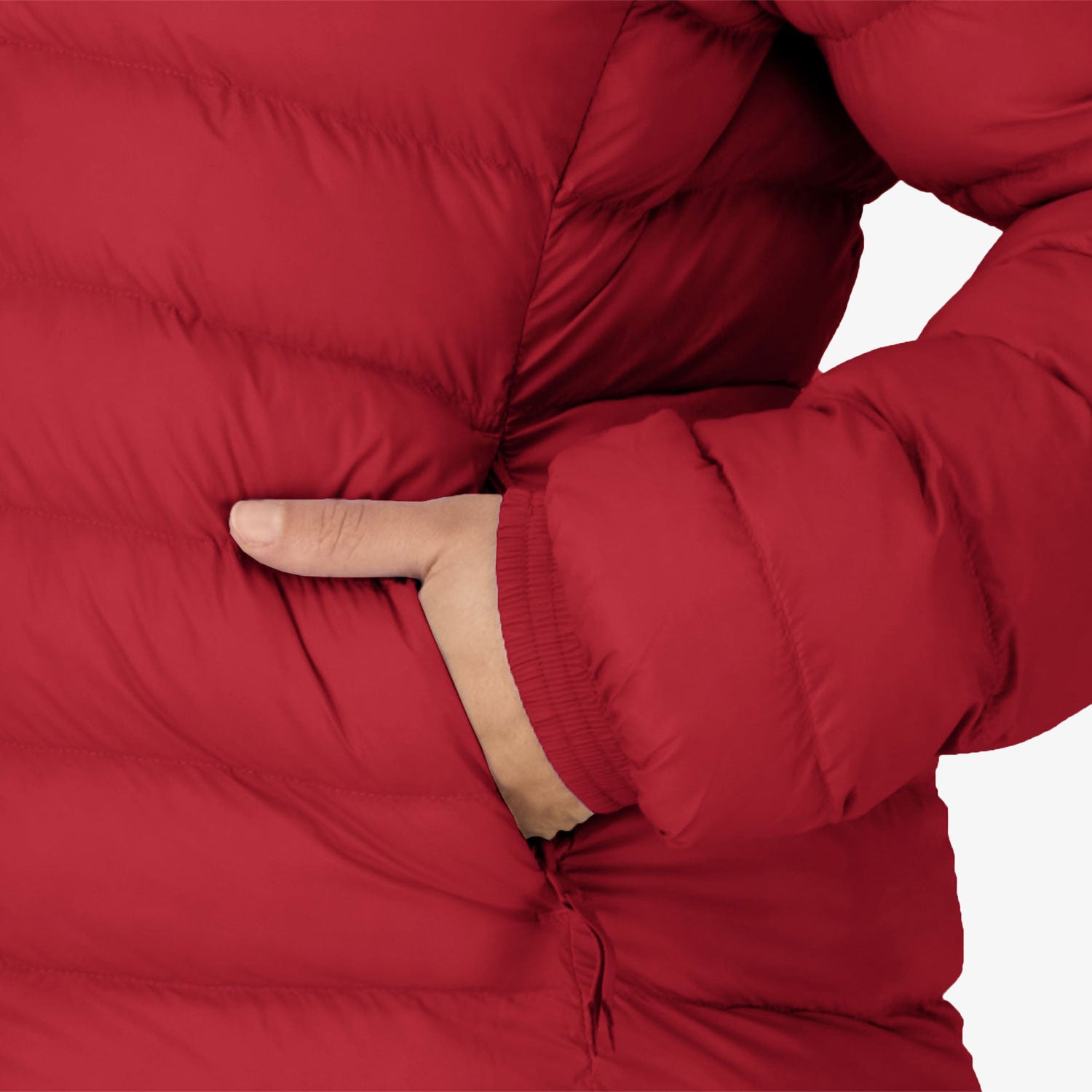 Wattierte Damen-Jacke mit Kaptze– leicht, stylisch & nachhaltig