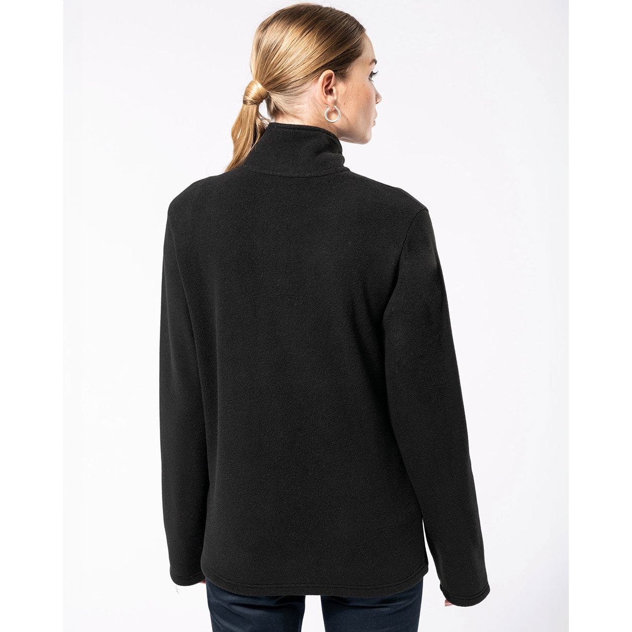 Model05-Unisex-Fleecejacke-Bodywarmer-Jacke-Winterjacke-Herbstjacke-UEbergangsjacke-Fleece-Recyceltes-Polyester-Nachhaltig-Recycelt-XS-bis-5XL