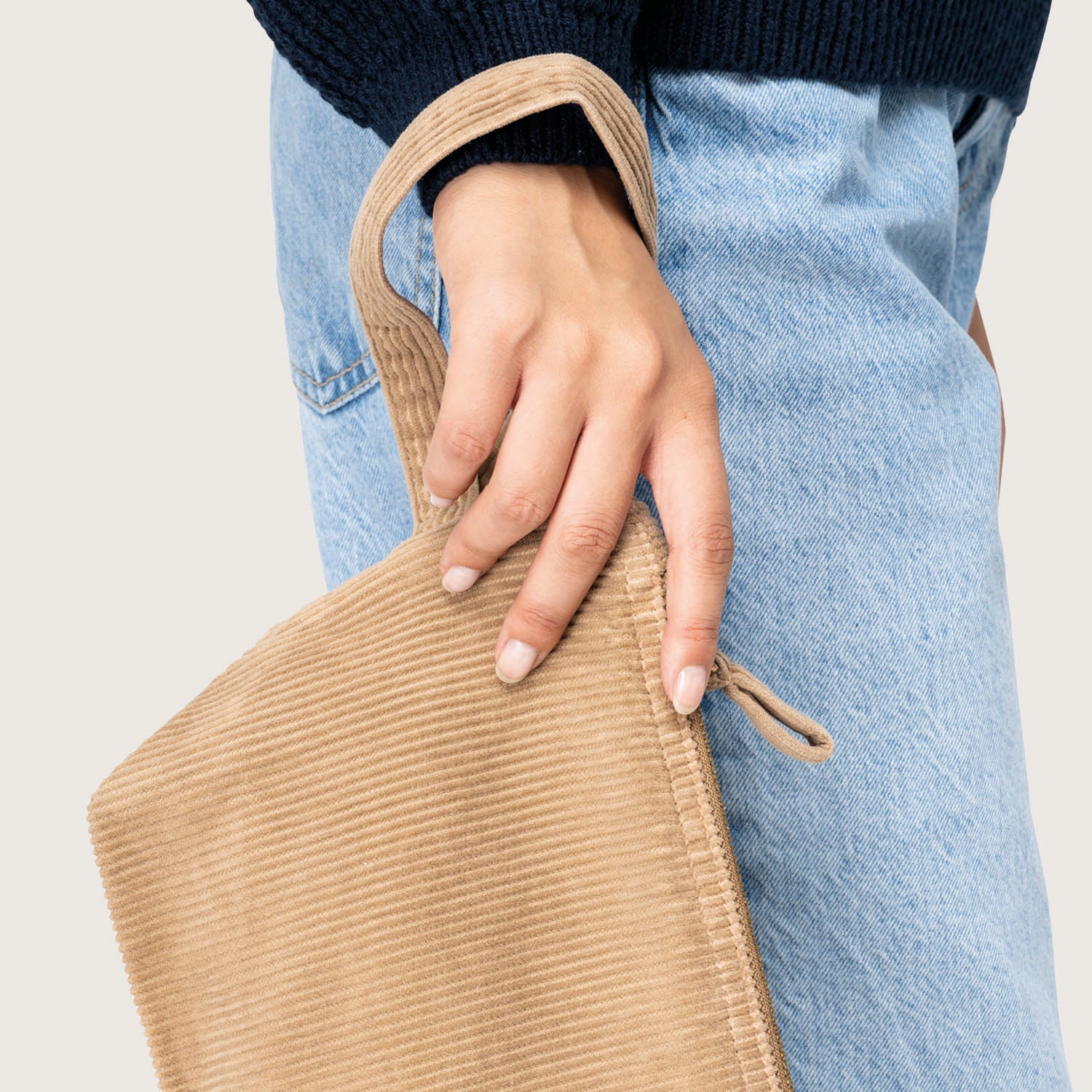 Kleine Kordtasche