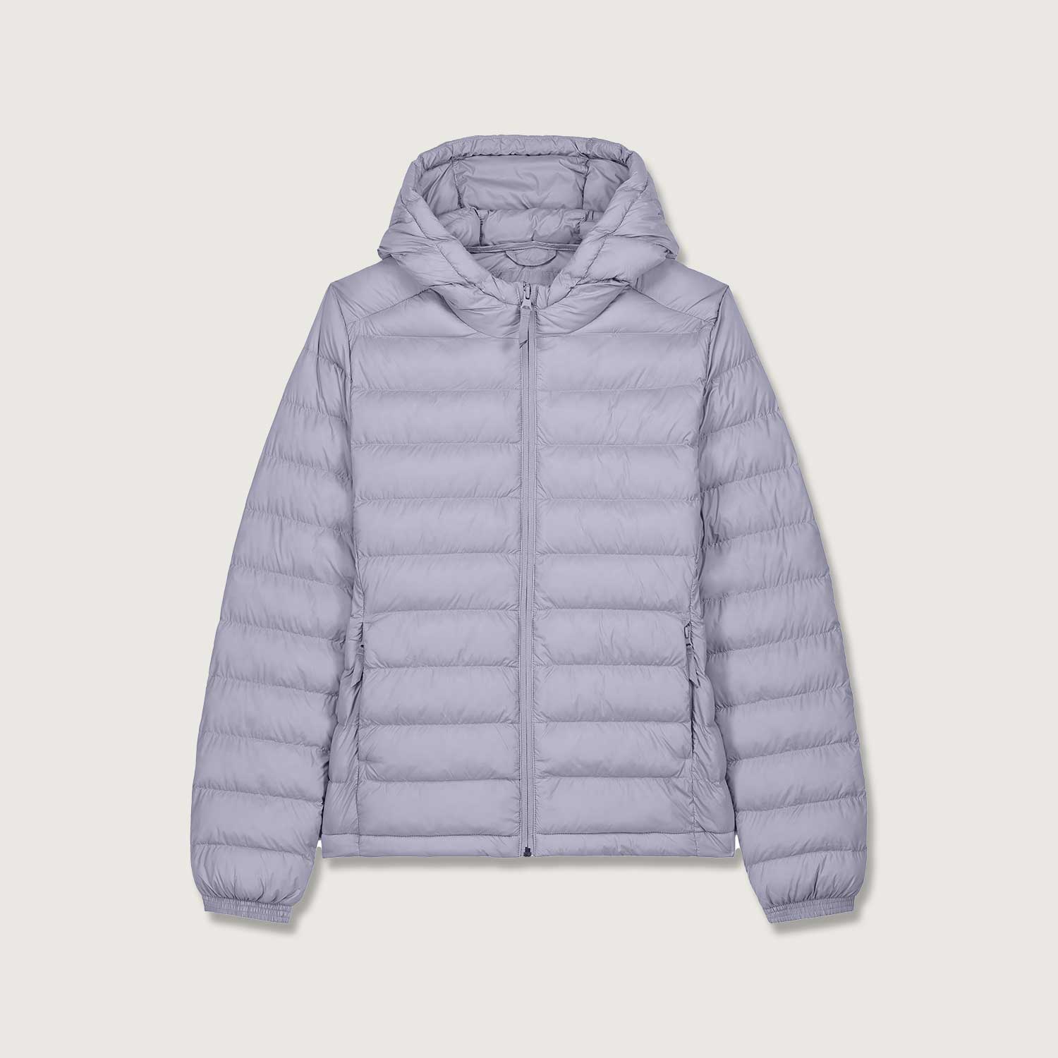 Wattierte Damen-Jacke mit Kaptze– leicht, stylisch & nachhaltig