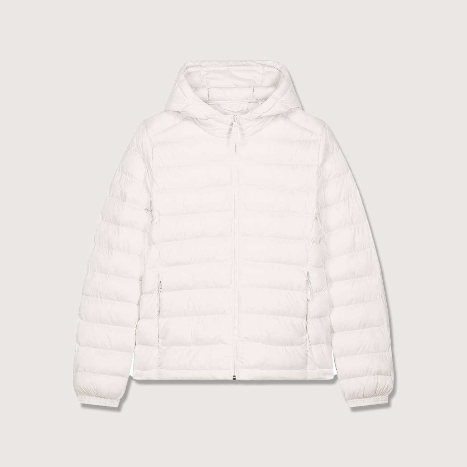 Wattierte Damen-Jacke mit Kaptze– leicht, stylisch & nachhaltig