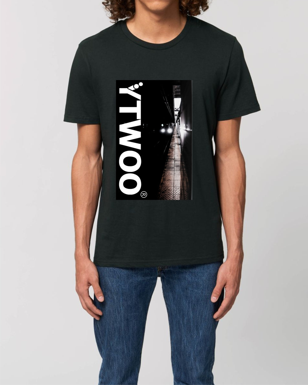 Ytwoo_Dusseldorf_Motiv1027_Schwarz_Studio_Front