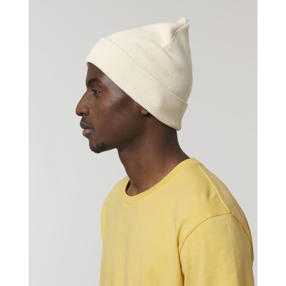beanie-bio-baumwolle-recyeltes-pet_Rib-Beanie_Natural_Studio_Front_Detail_0