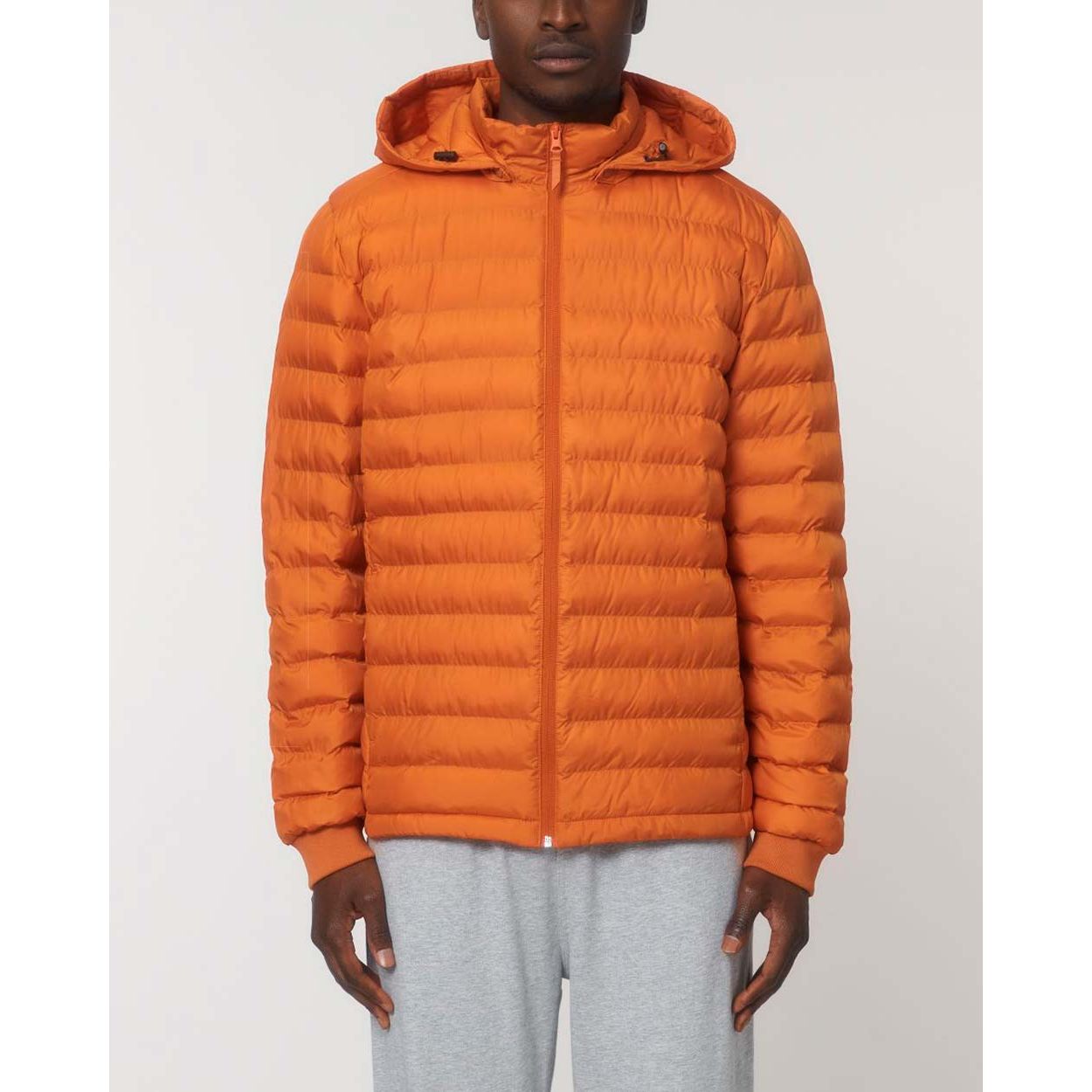 nachhaltige-herren-steppjacke-recycelt_flame_orange_02
