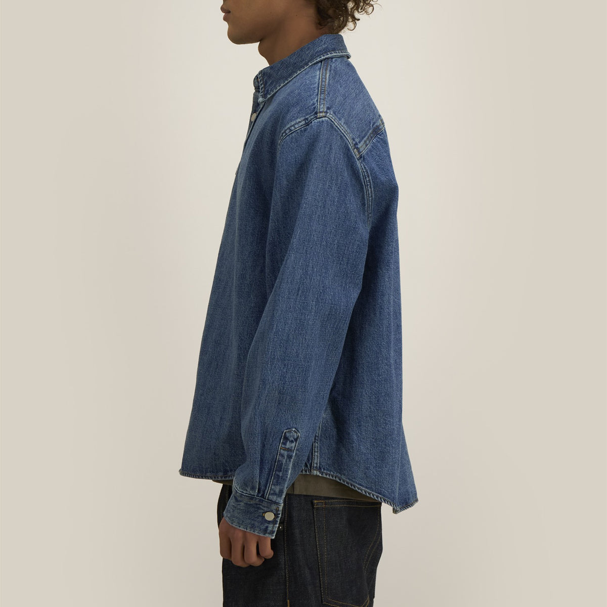Denim Overshirt Mid Wash – Seitenansicht