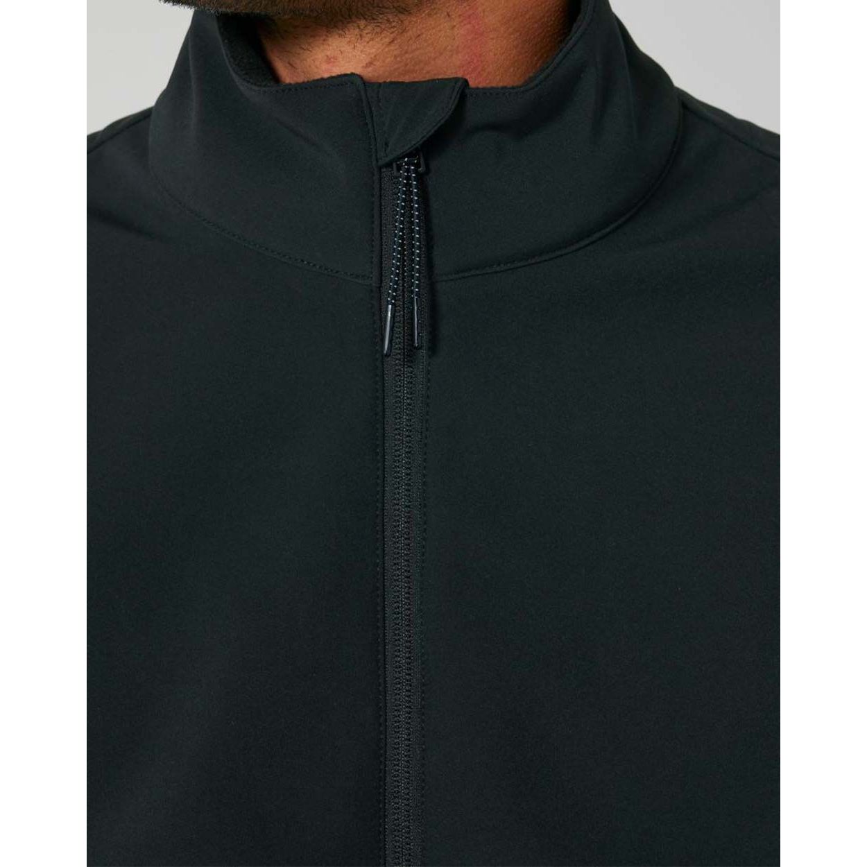herren-softshell-jacke-recycelt-black_02