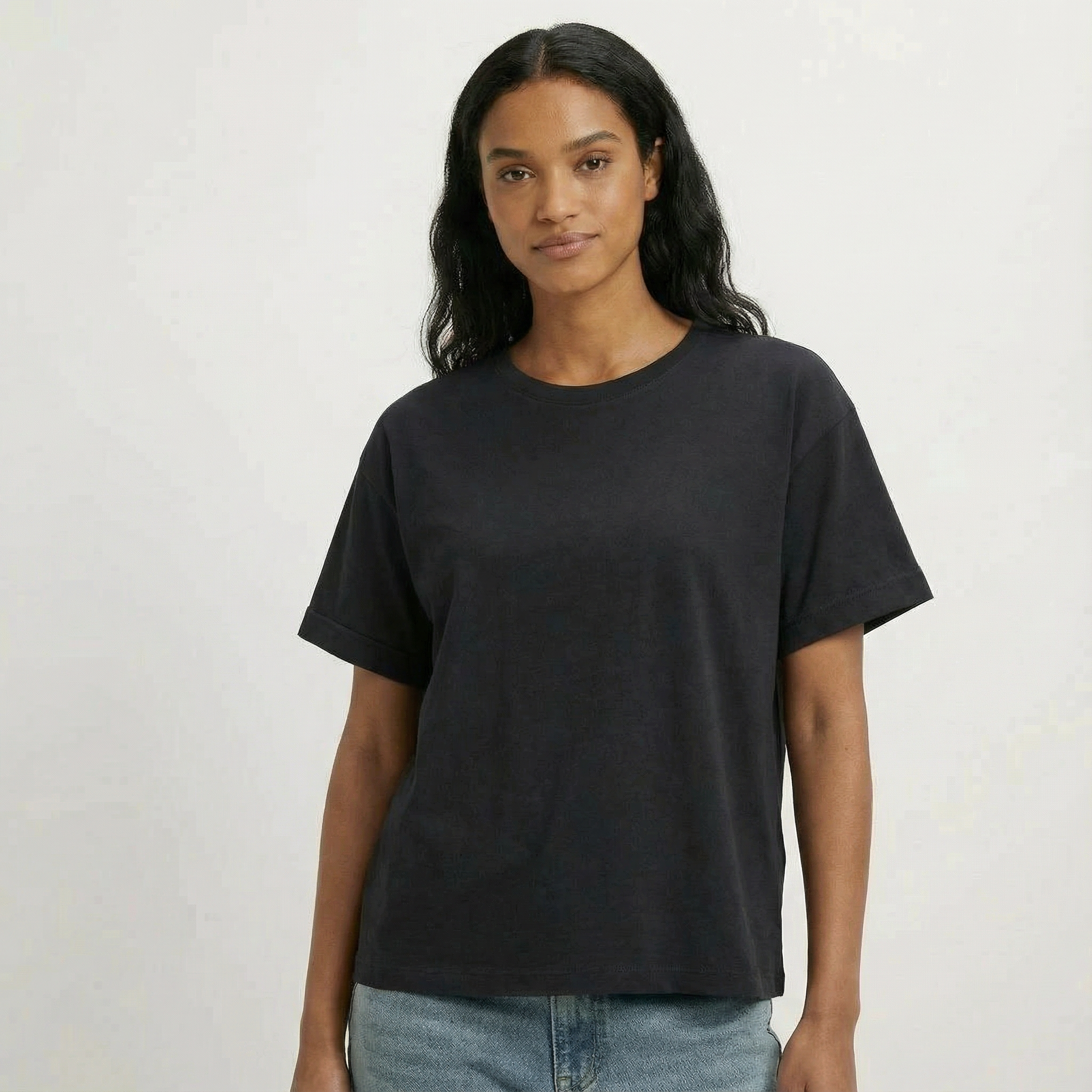 Damen T-Shirt Oversize | mit einteiligen und umgekrempelten Ärmeln