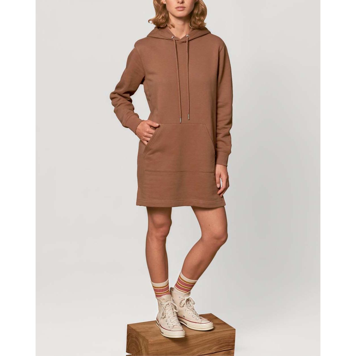 kapuzenkleid-bio-fair-baumwolle_Caramel_01