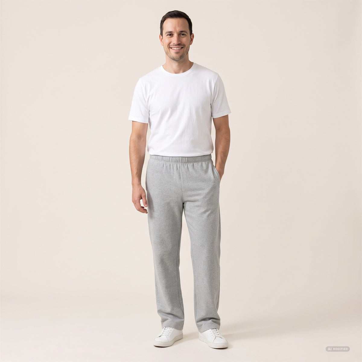 Straight Leg Unisex Jogginghose in Heather Grey am Model, Vorderansicht
