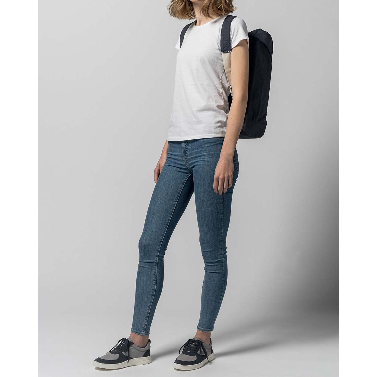 melawear-rucksack-melaV-fairtrade-bio-baumwolle_navy_8