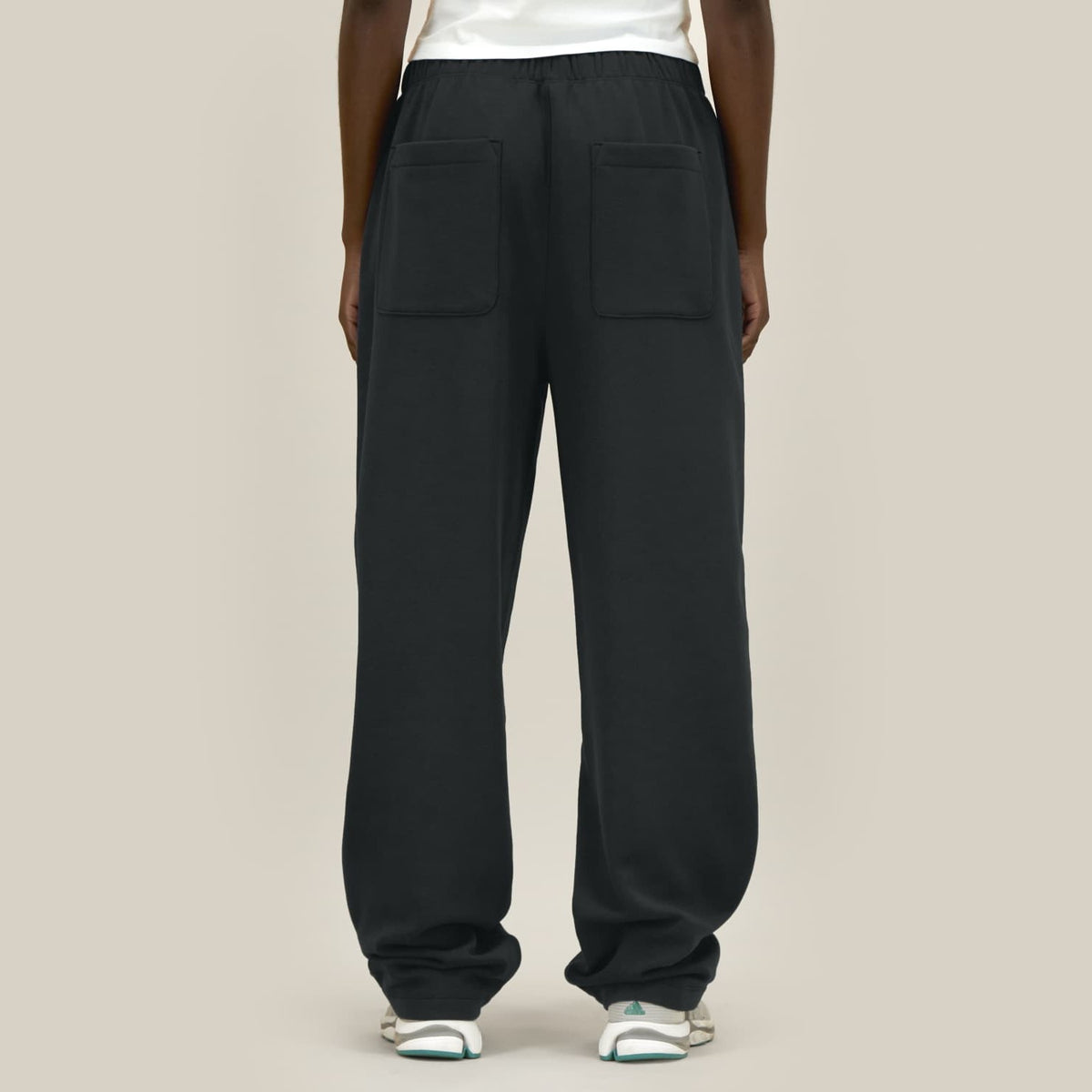 Unisex Jogginghose Schwarz – Rückansicht