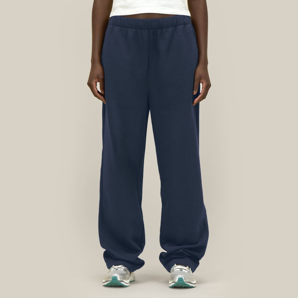 Unisex Jogginghose Navy – Passform am Model