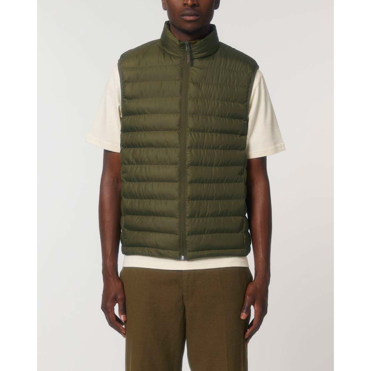 nachhaltige-herrenweste-recycelt_british_khaki_02