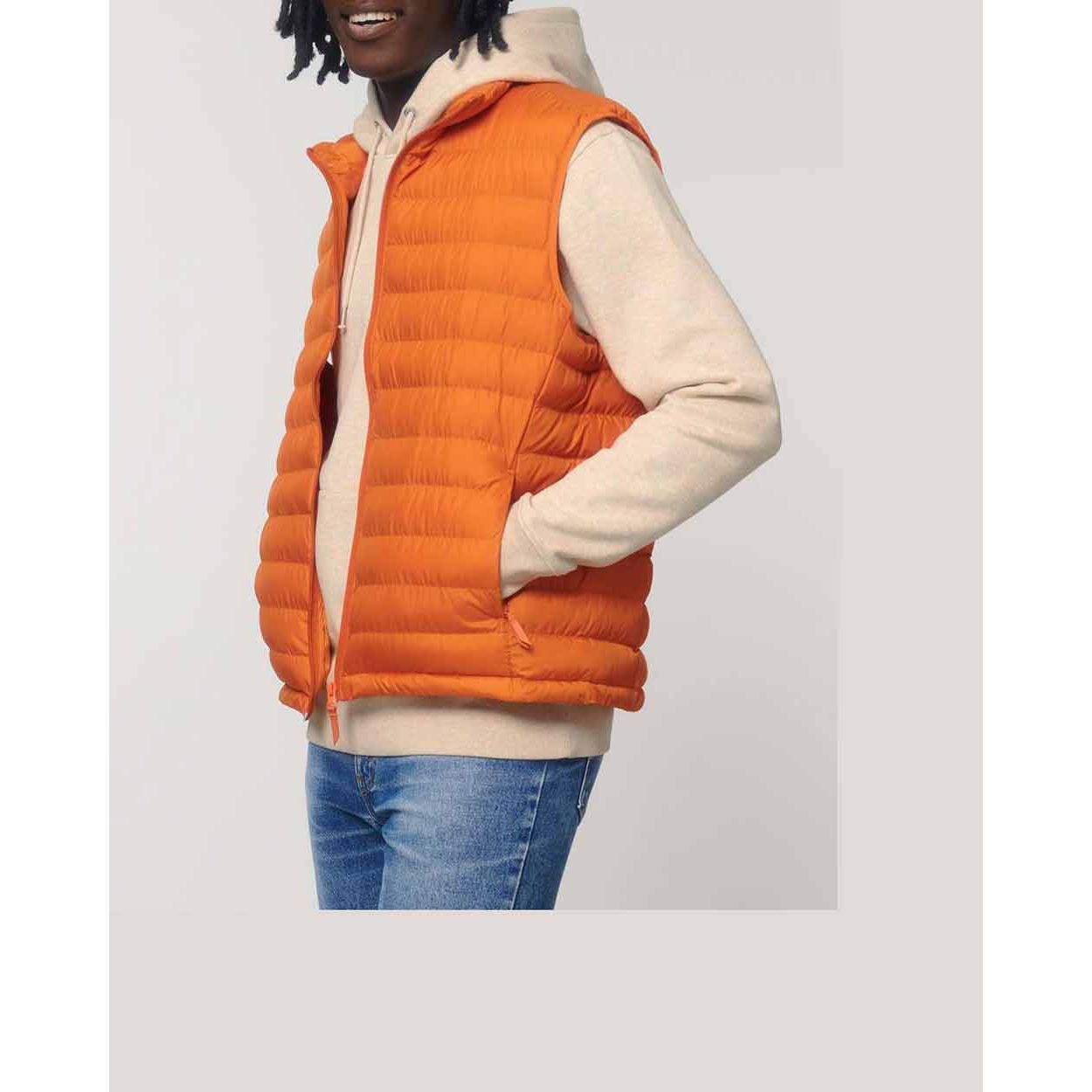 nachhaltige-herrenweste-recycelt_flame_orange_01