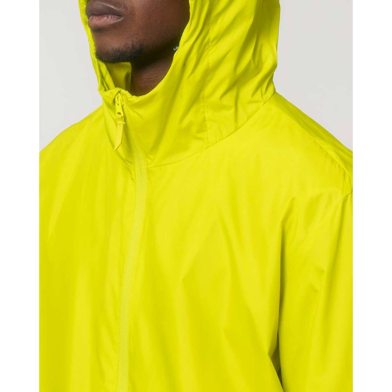 nachhaltige-regenjacke_recyceltes-pet_lime_flash_06