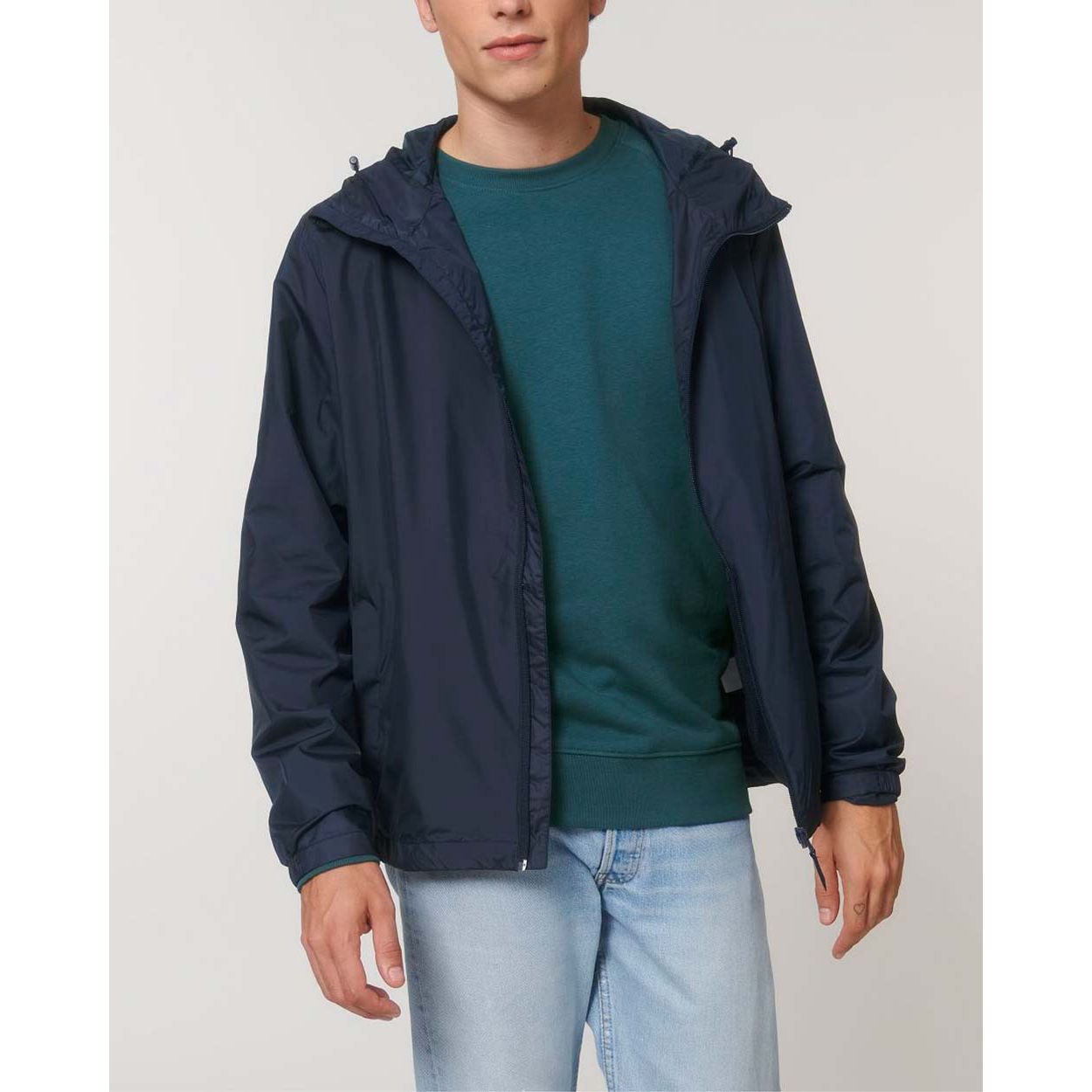 nachhaltige-regenjacke_recyceltes-pet_navy_01