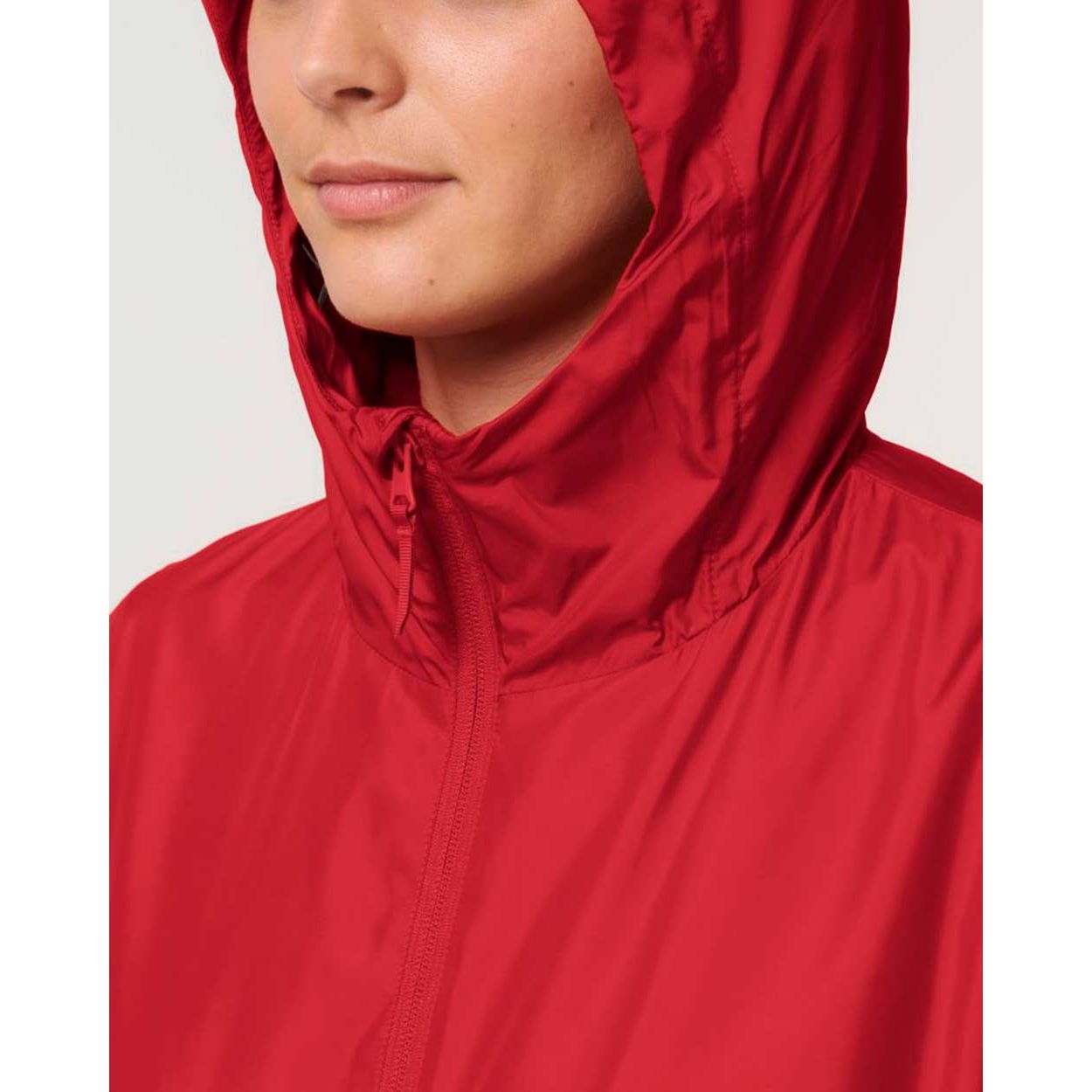 nachhaltige-regenjacke_recyceltes-pet_red_07