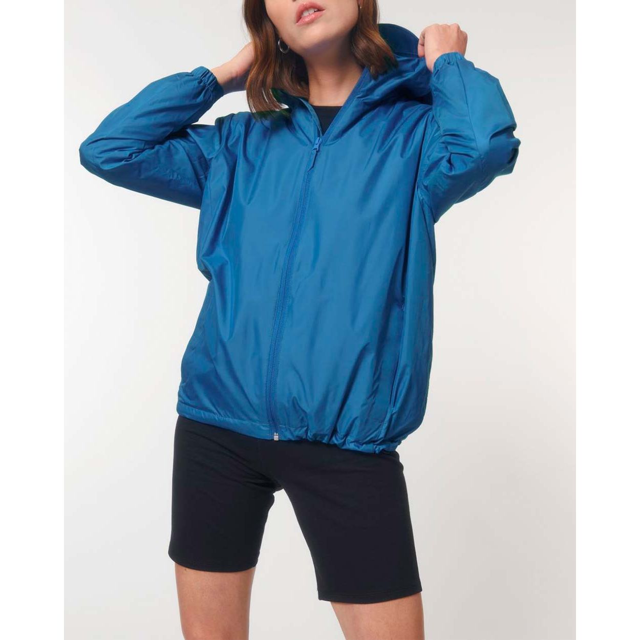nachhaltige-regenjacke_recyceltes-pet_royal_blue_01