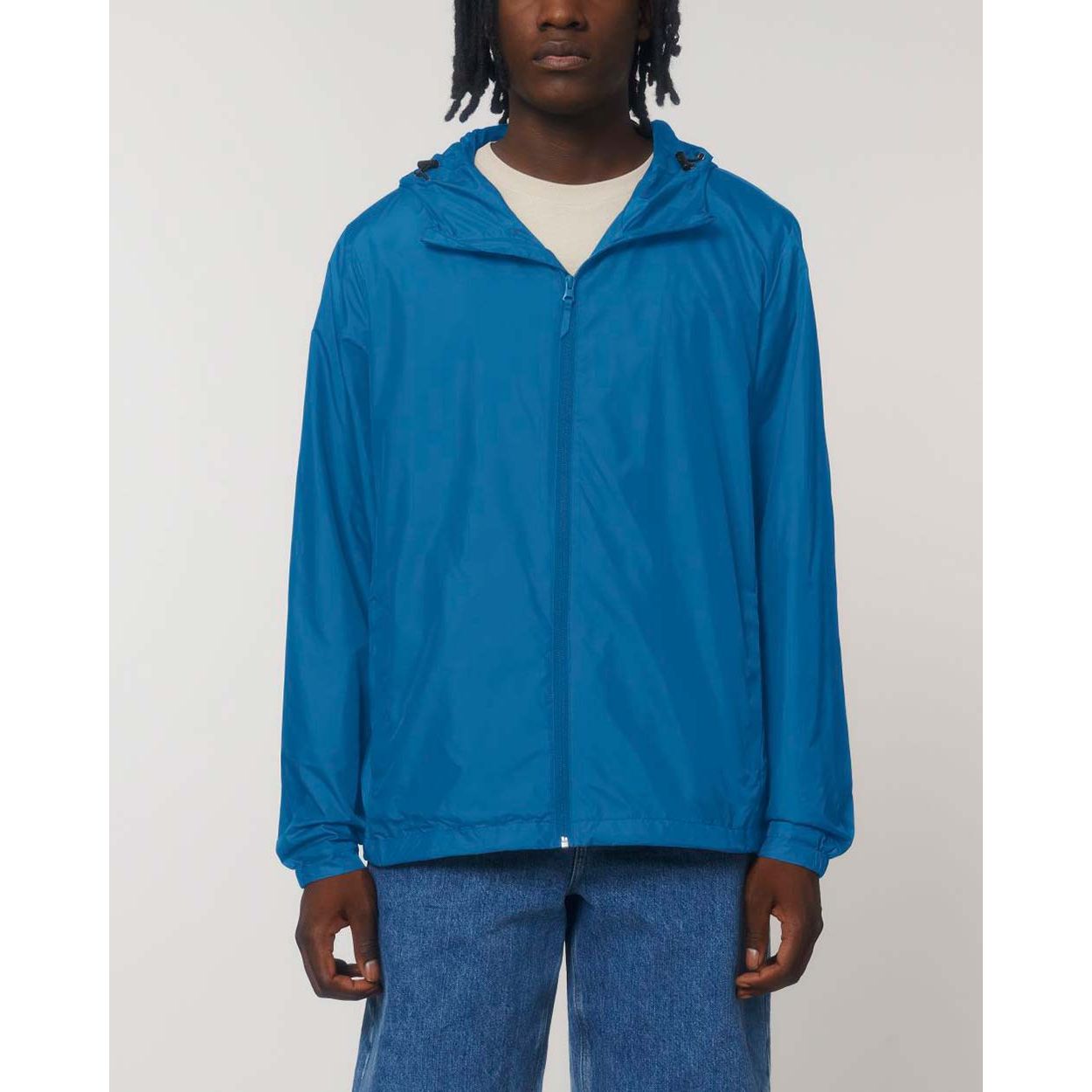 nachhaltige-regenjacke_recyceltes-pet_royal_blue_04