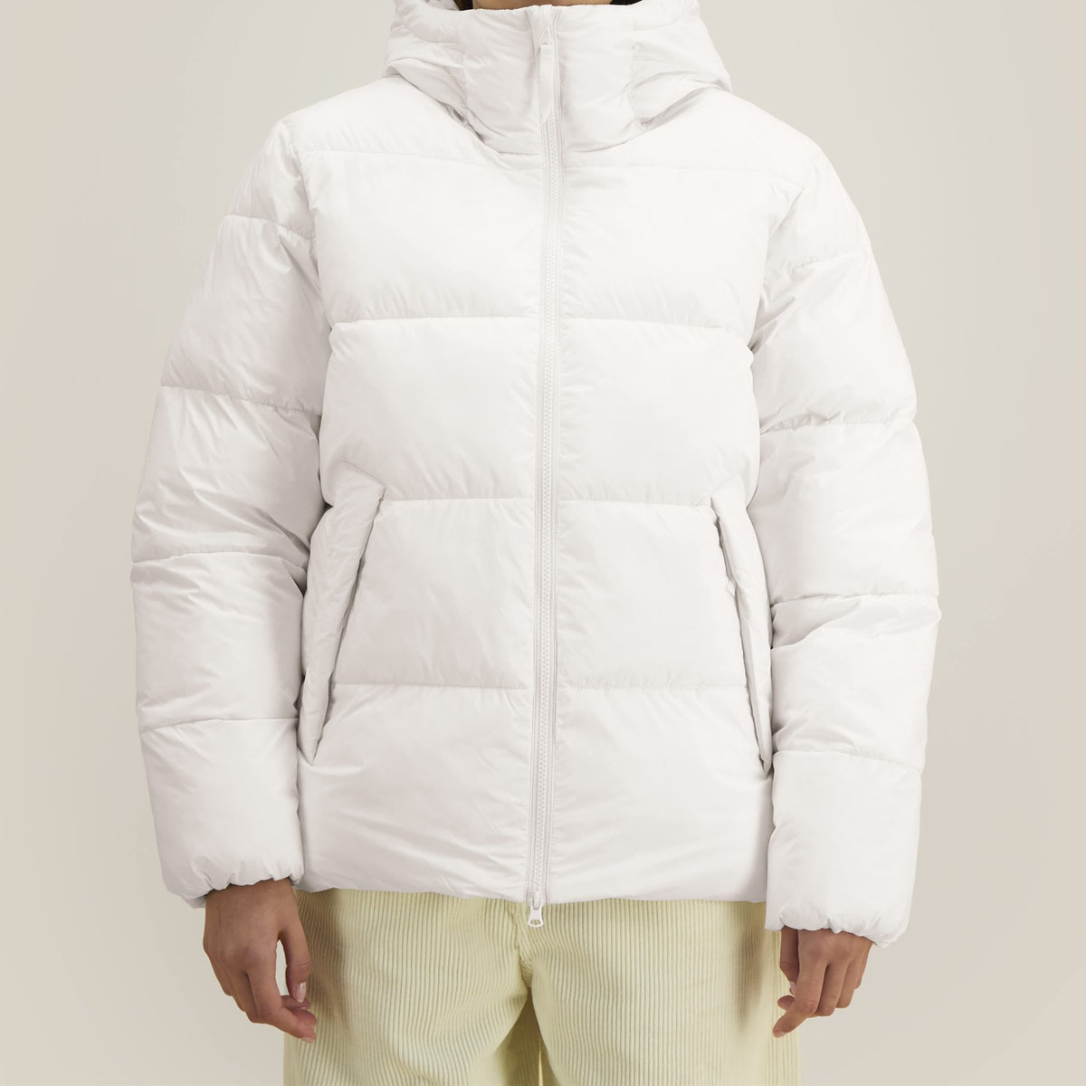 Pufferjacke Off White – Passform am Oberkörper