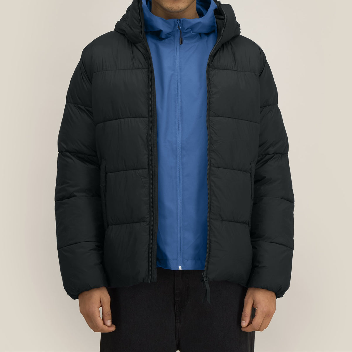 Pufferjacke Schwarz – Passform vorne