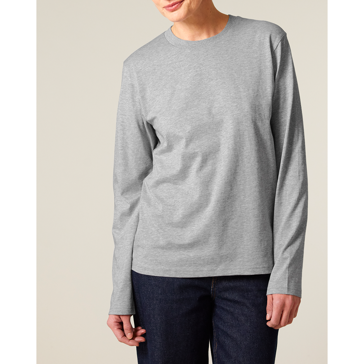 Unisex-Basic-Longsleeve-YTWOO-100-Bio-Baumwolle-Eco-Fair-Produziert-Nachhaltig-HG-STUDIO-FRONT2