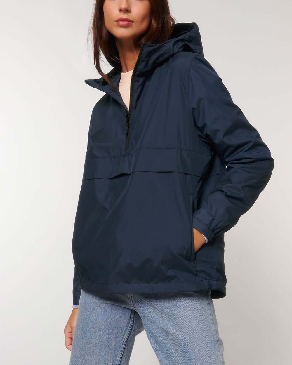 nachhaltige-ueberzieh-regenjacke-recycelt-navy_04