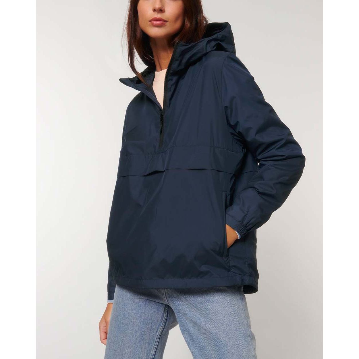nachhaltige-ueberzieh-regenjacke-recycelt-navy_04