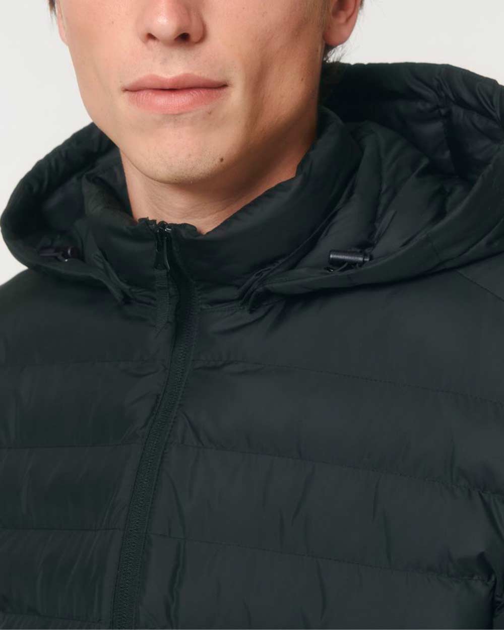 nachhaltige-herren-steppjacke-recycelt_black_05