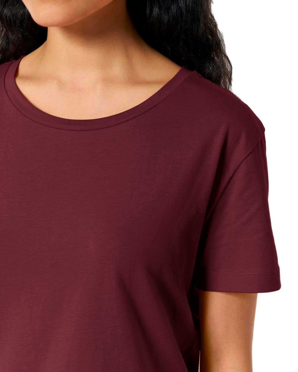 damen-iconic-t-shirt-bio-baumwolle-midlight-burgundy-02