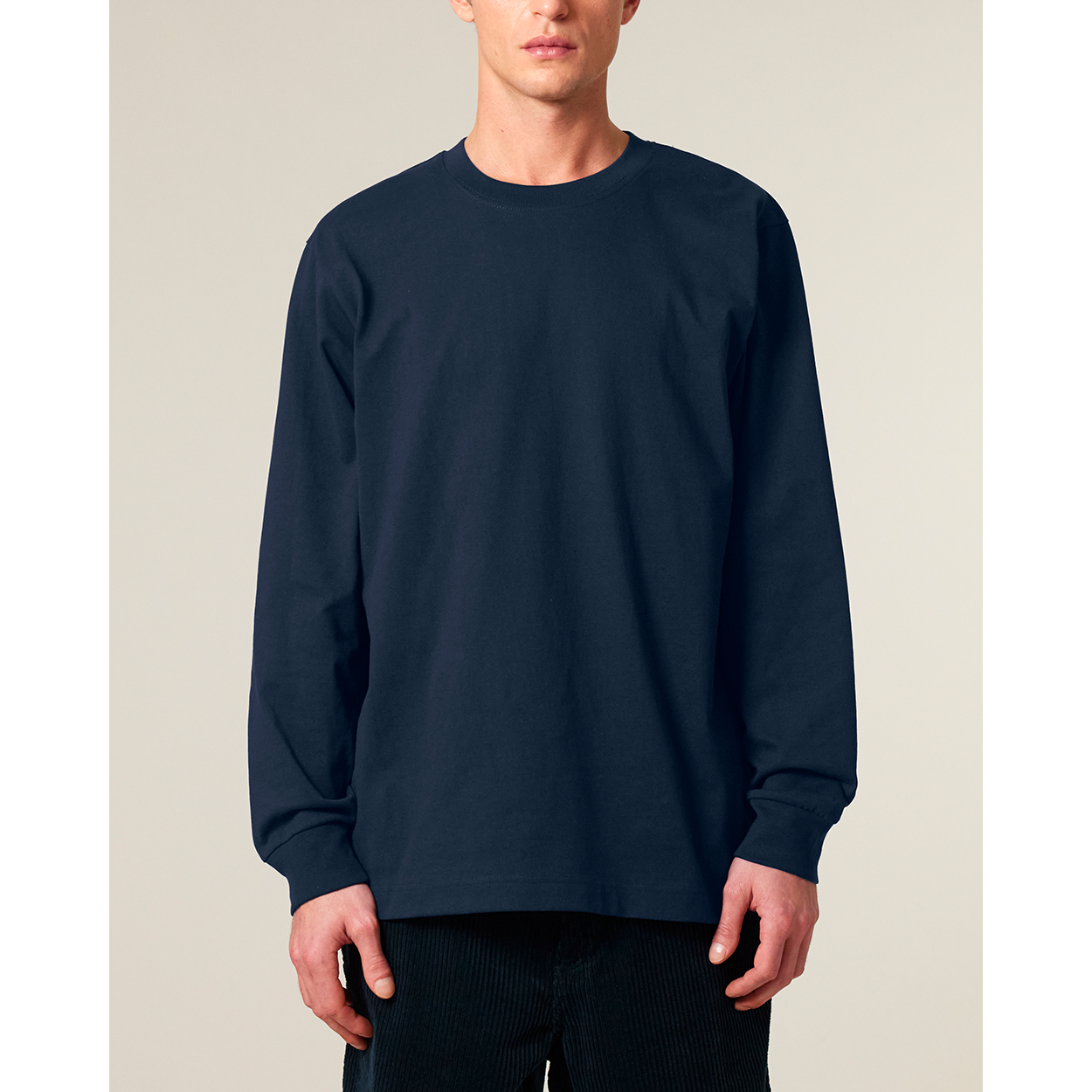 Schweres-YTWOO-Unisex-Langarmshirt-Eco-Fair-Organic-100-Bio-bauwolle-Nachhaltig-navy-STUDIO-FRONT