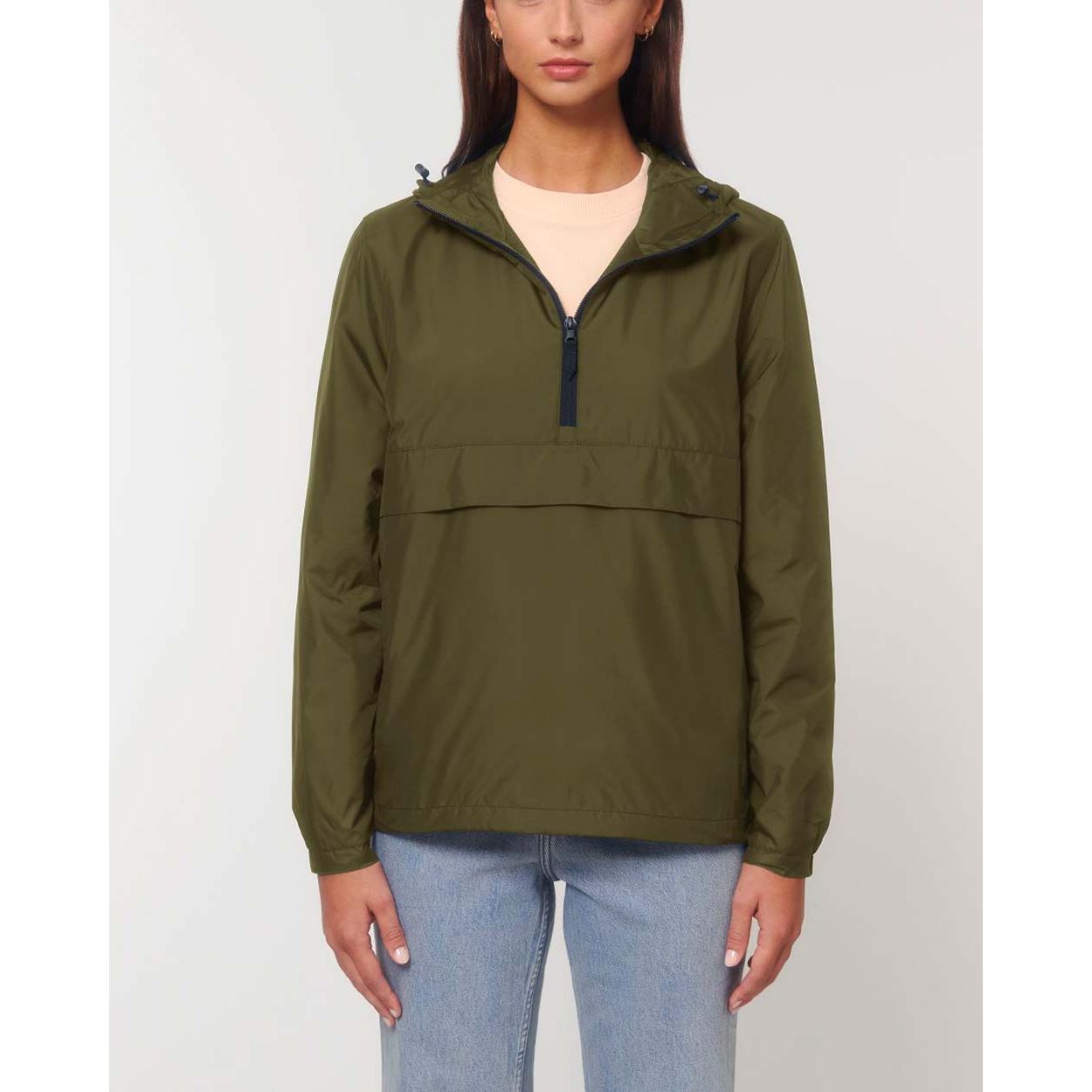 nachhaltige-ueberzieh-regenjacke-recycelt-british_khaki_05