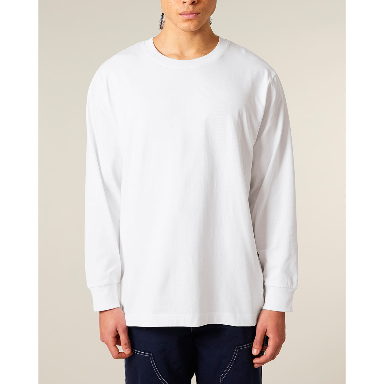 Schweres-YTWOO-Unisex-Langarmshirt-Eco-Fair-Organic-100-Bio-bauwolle-Nachhaltig-WHITE-STUDIO-FRONT