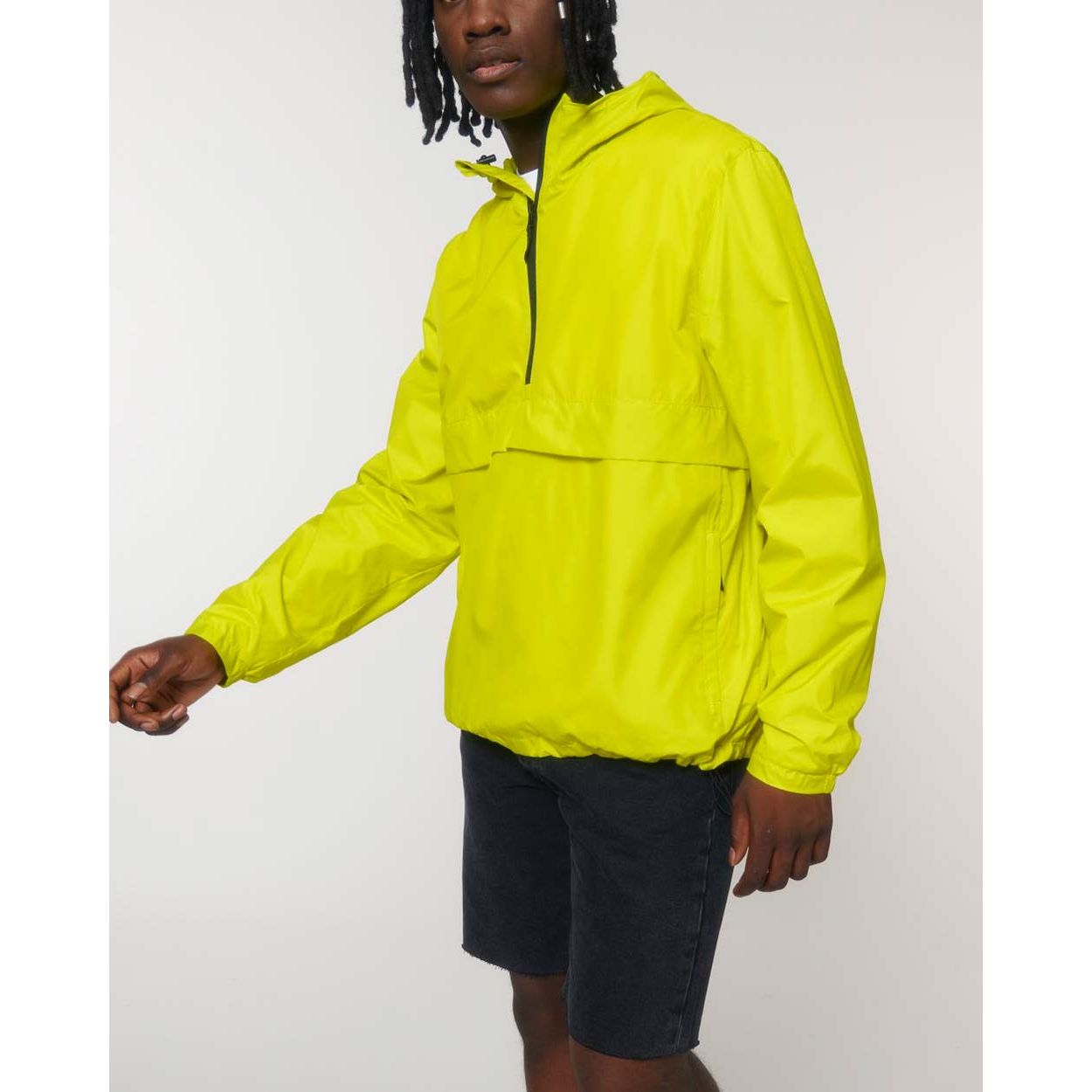 nachhaltige-ueberzieh-regenjacke-recycelt-lime_flash_01