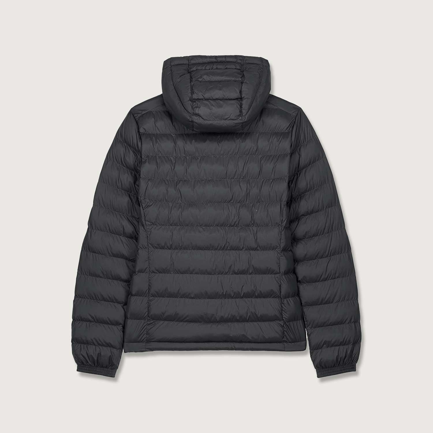 Wattierte Damen-Jacke mit Kaptze– leicht, stylisch & nachhaltig