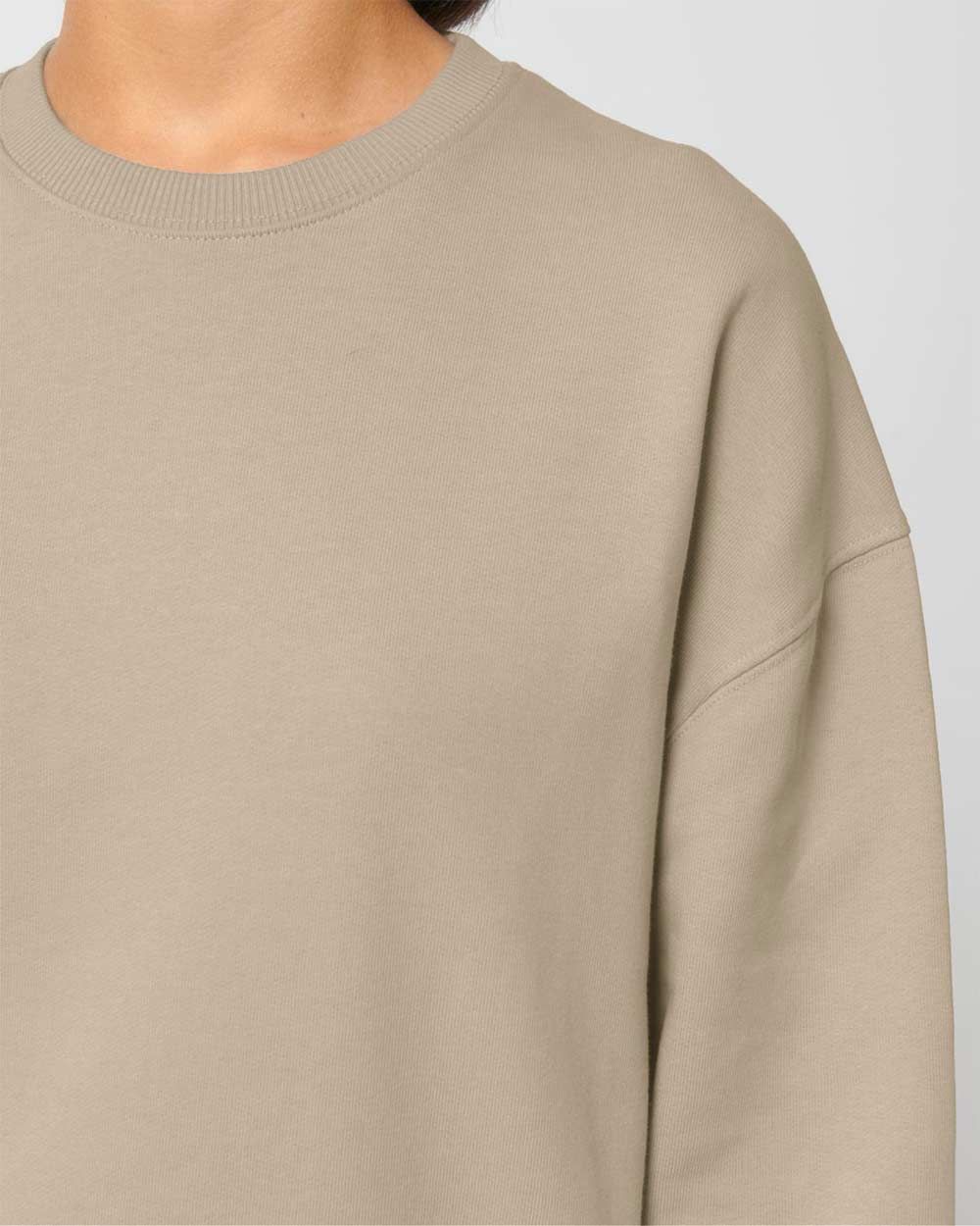 dickes-oversized-sweatshirt-bio-baumwolle_desert-dust07