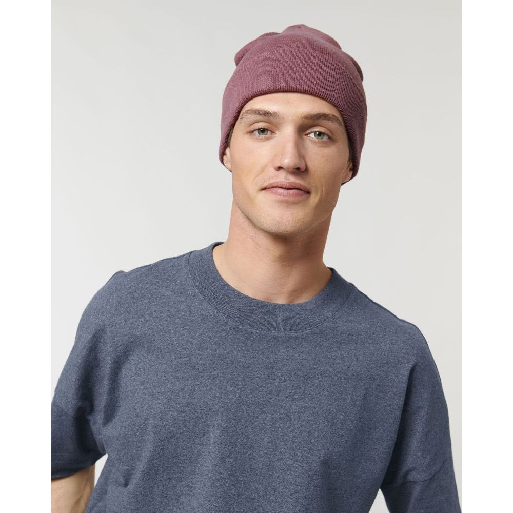 beanie-bio-baumwolle-recyeltes-pet_Rib-Beanie_Hibiscus-Rose_Studio_Front_Main_0