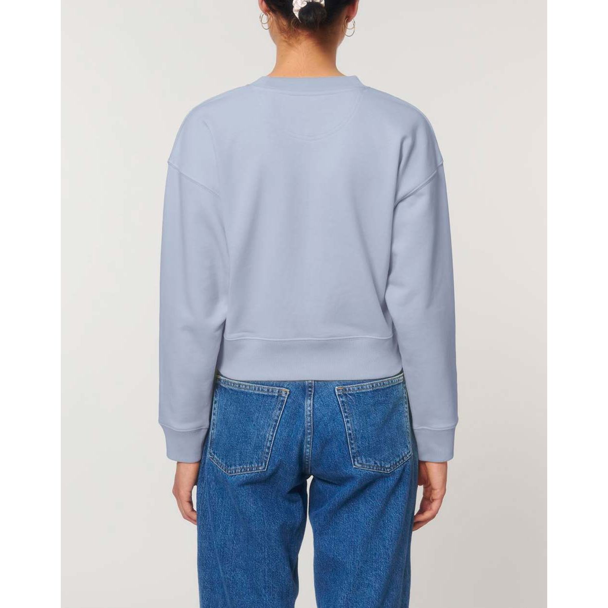 bio-damen-sweatshirt_fair_nachhaltig_serene_blue_04