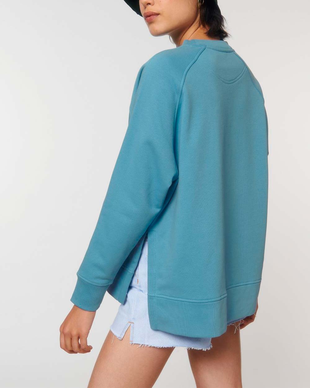 bio-damen-sweatshirt_mit_schlitz_nachhaltig_atlantic_blue_06