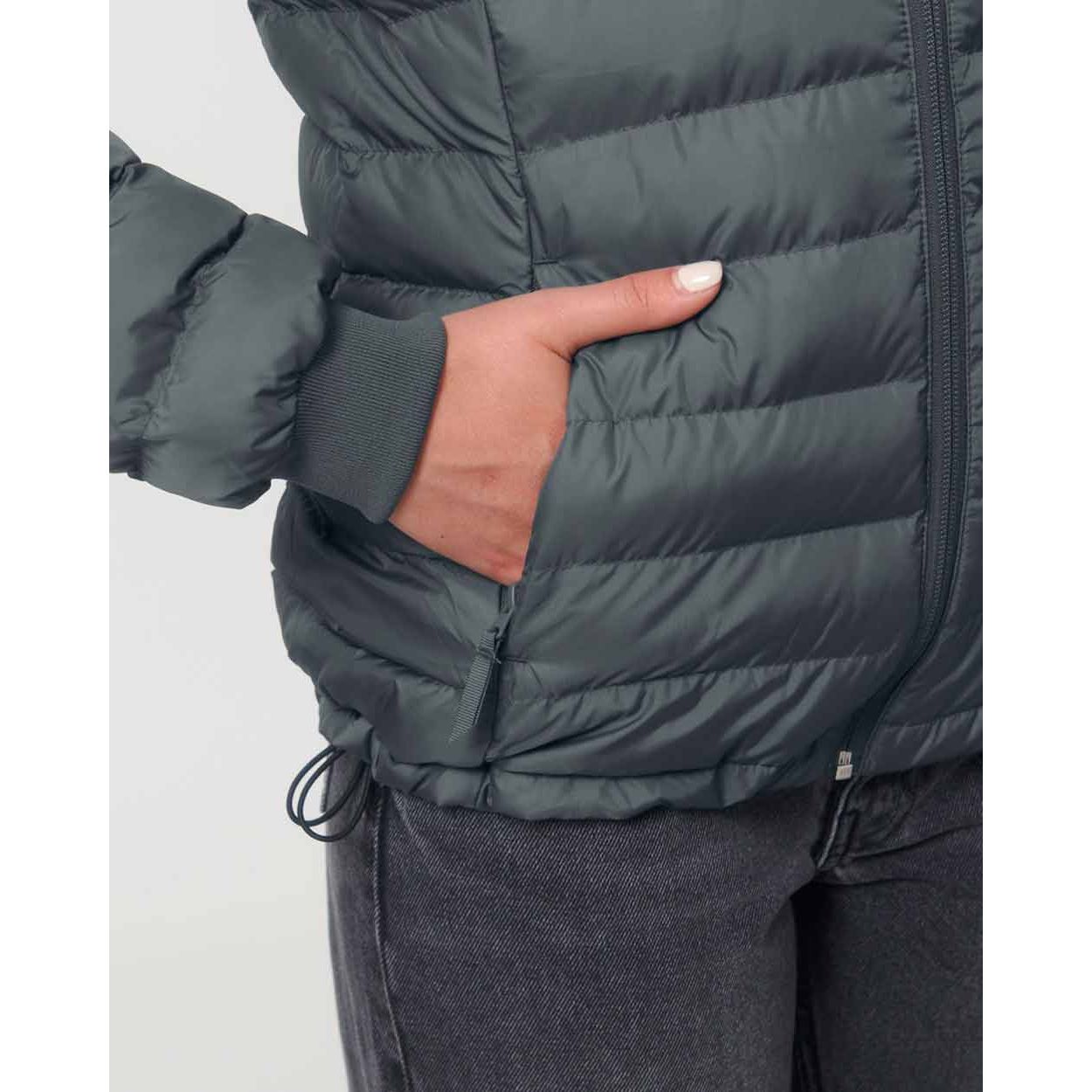 steppjacke-recycelt-damenjacke_deep-metal_03