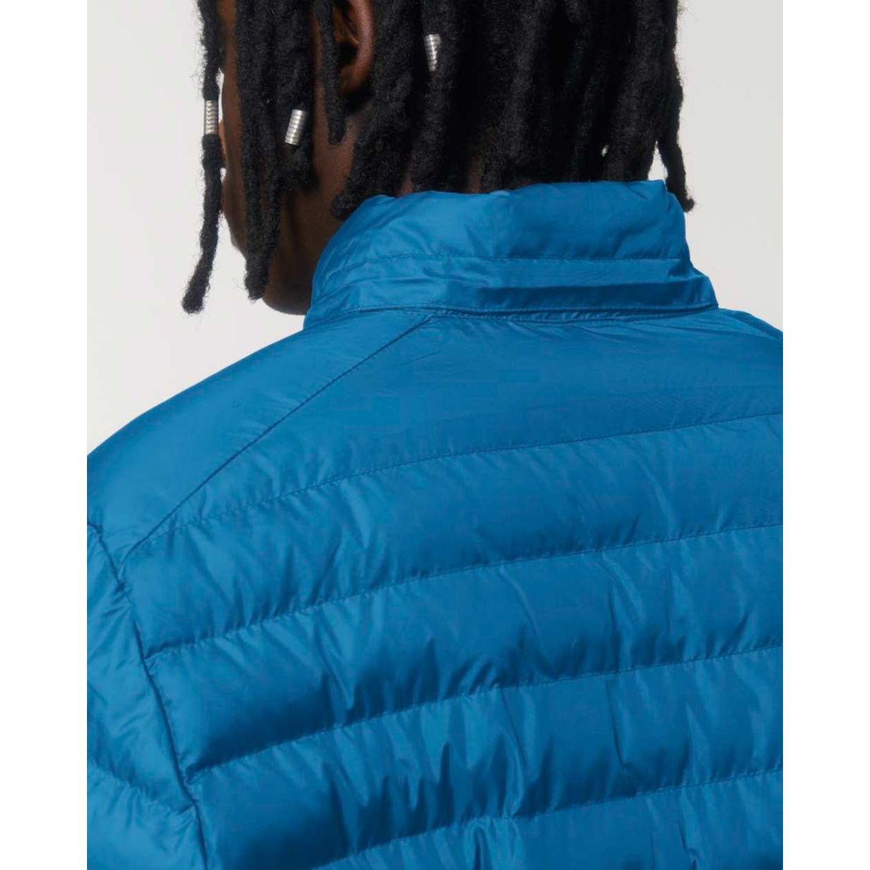 nachhaltige-herren-steppjacke-recycelt_royal_blue_06