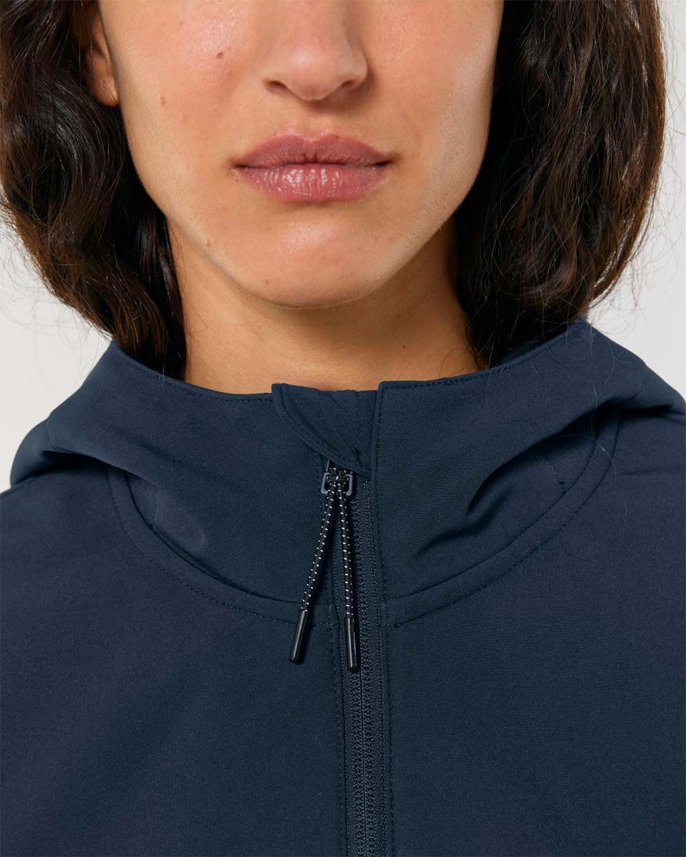 damen-softshell-kapuzenjacke-recycelt-navy_08