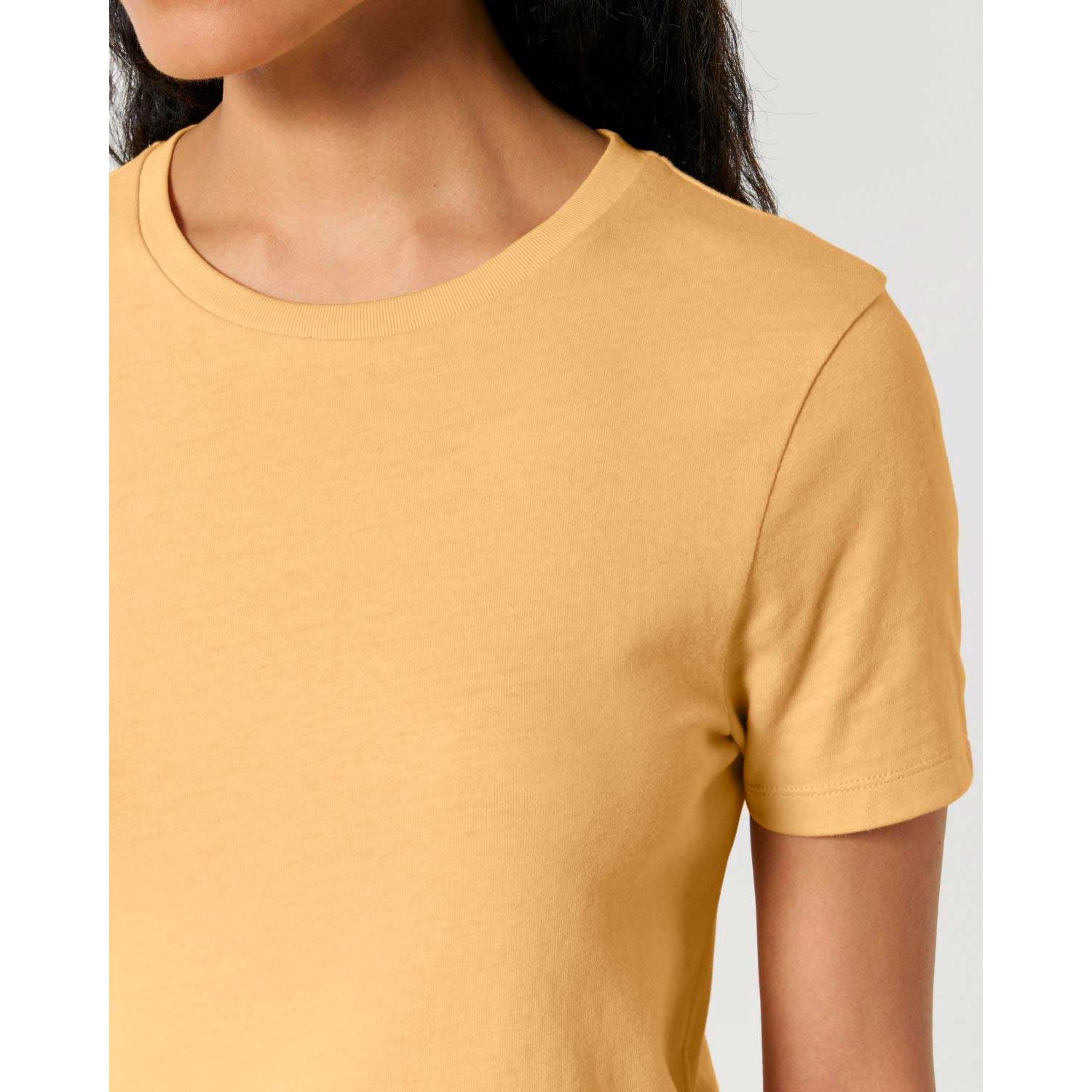 enganliegendes-damen-tshirt-bio-baumwolle-nispero_02