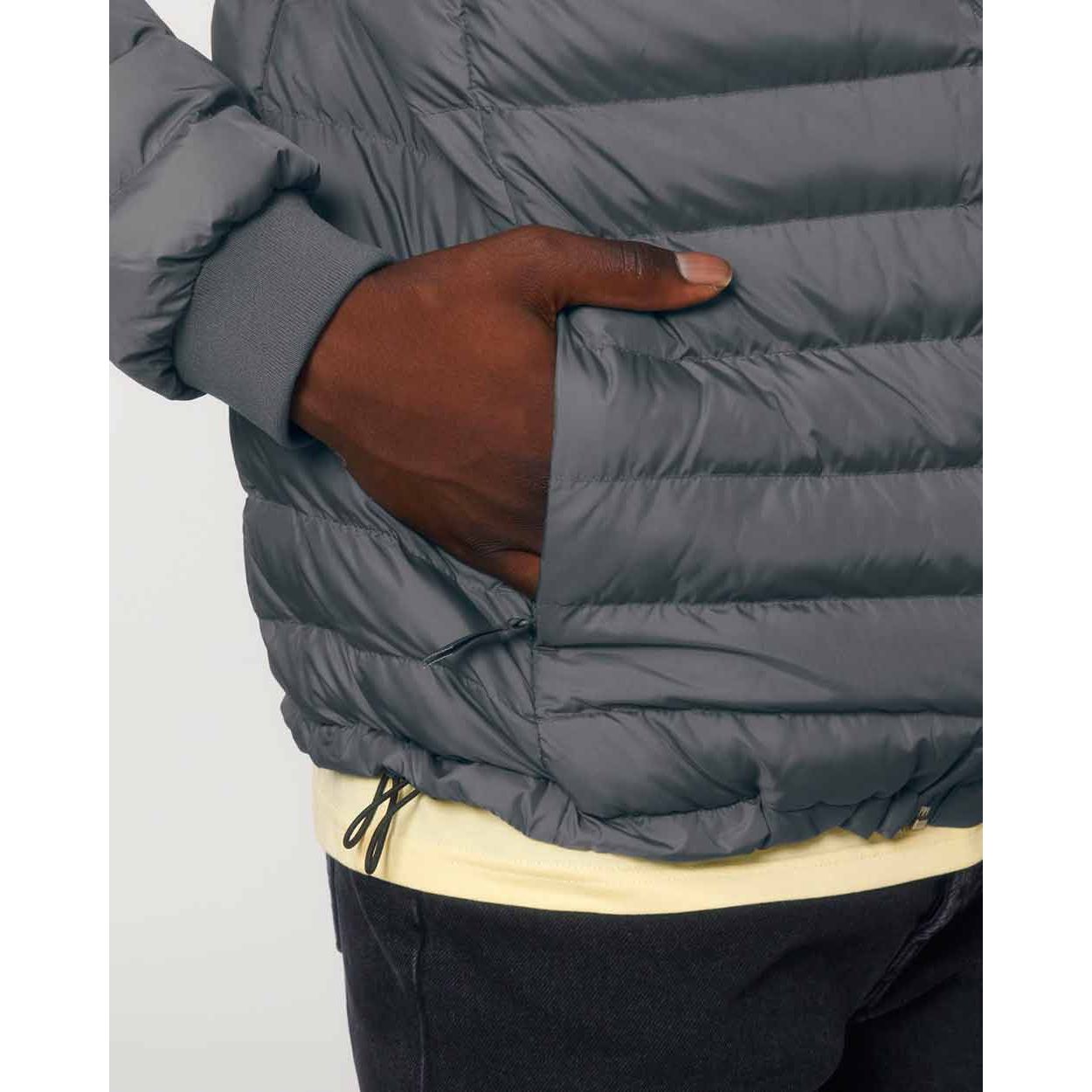 nachhaltige-herren-steppjacke-recycelt_deep_metal_05