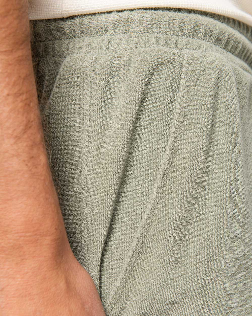 herren-shorts-almondgreen_08