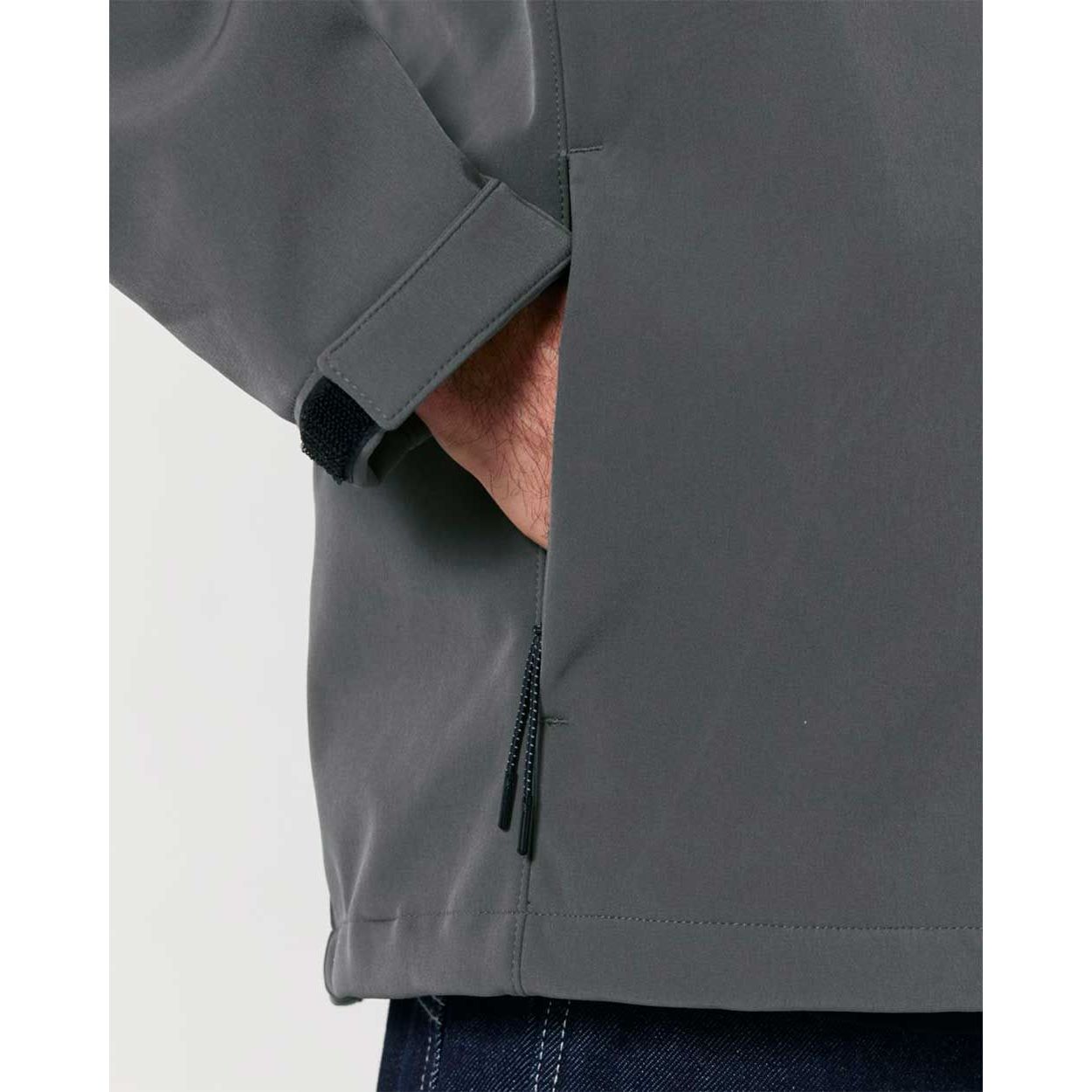 herren-softshell-kapuzenjacke-recycelt-anthrazit_08