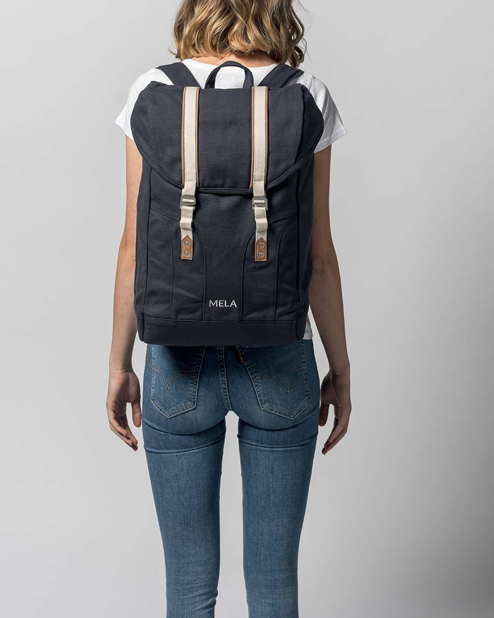 melawear-rucksack-melaV-fairtrade-bio-baumwolle_navy_11